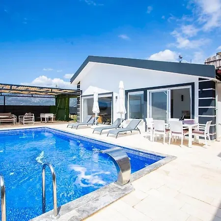 Doga Icerisinde Onyxs Apartament