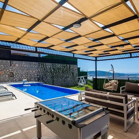 Doga Icerisinde Onyxs Apartament